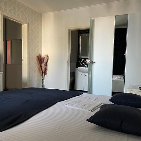 דירות Galaţi Apartament Cu 3 Dormitoare Jolie.M מראה חיצוני תמונה