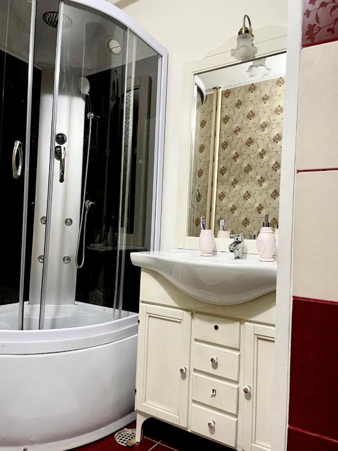 דירות Galaţi Apartament Cu 3 Dormitoare Jolie.M מראה חיצוני תמונה