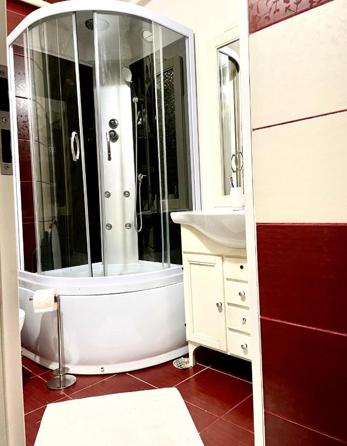 דירות Galaţi Apartament Cu 3 Dormitoare Jolie.M מראה חיצוני תמונה